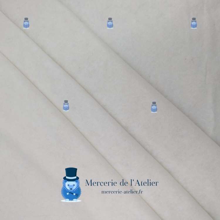 Schneider-Vlies für Plastron