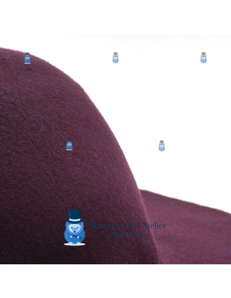 Wolvilt capeline - Aubergine 2