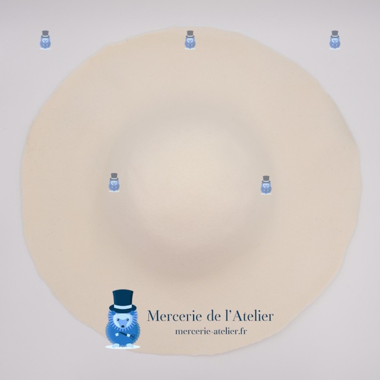 Wolvilt capeline 180gr - Ecru