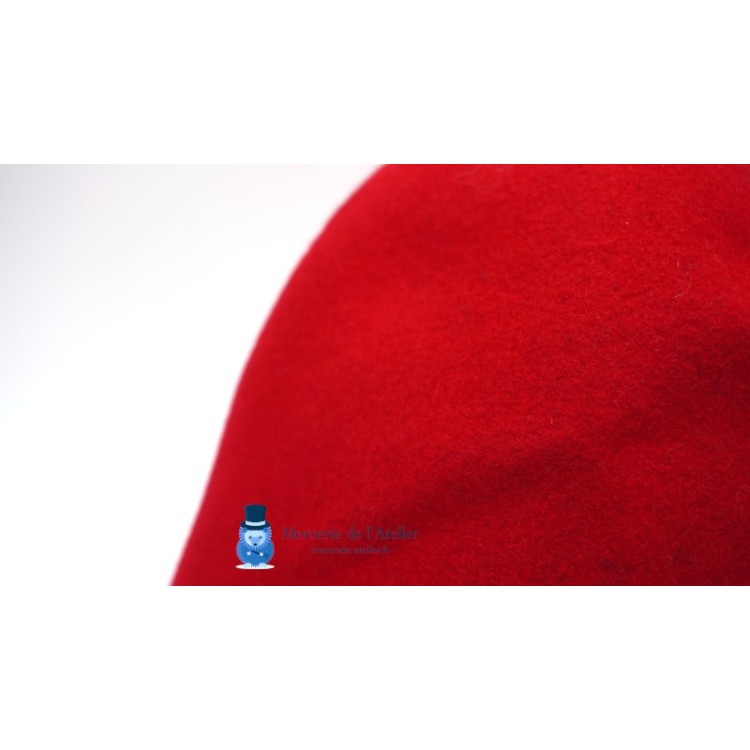 Cone em feltro de lã bicolor - Vermelho Cereja e Preto